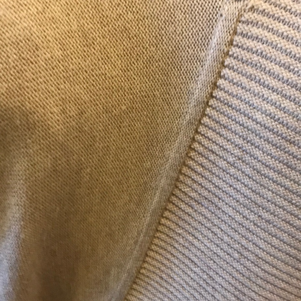 Wheat V Neck Knit Pull Over Sweater S - Picture 4 of 7